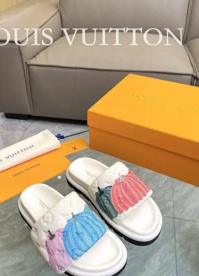 hype LV Slippers