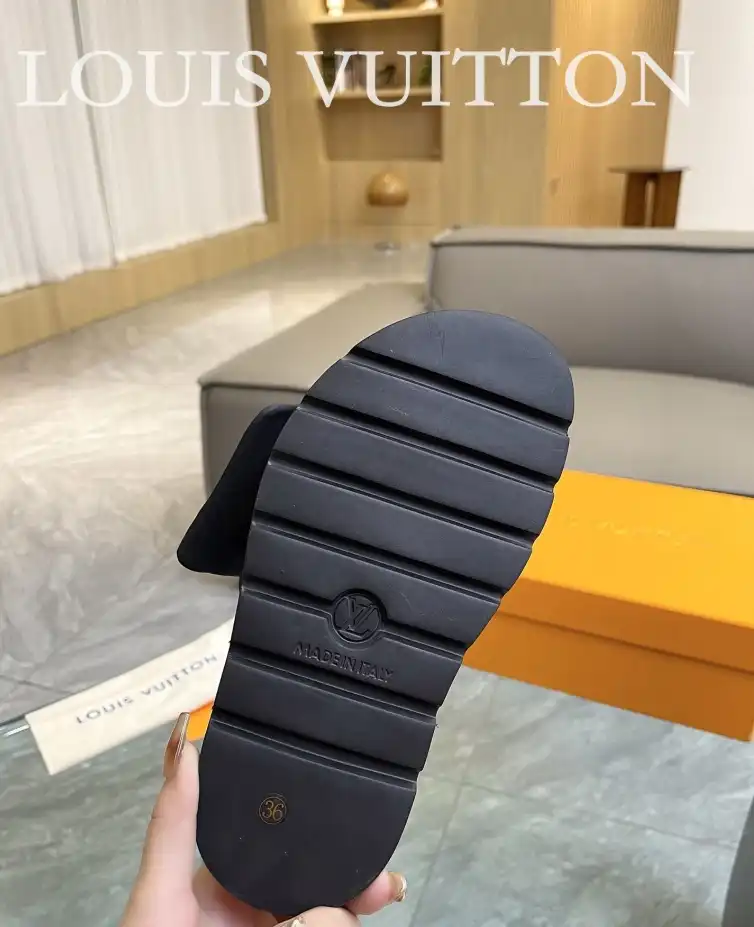 hype LV Slippers