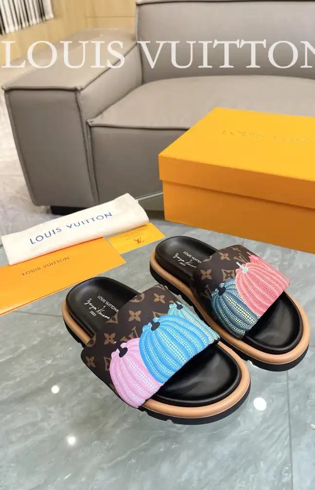 hype LV Slippers