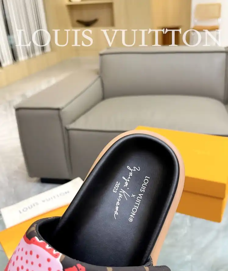 hype LV Slippers