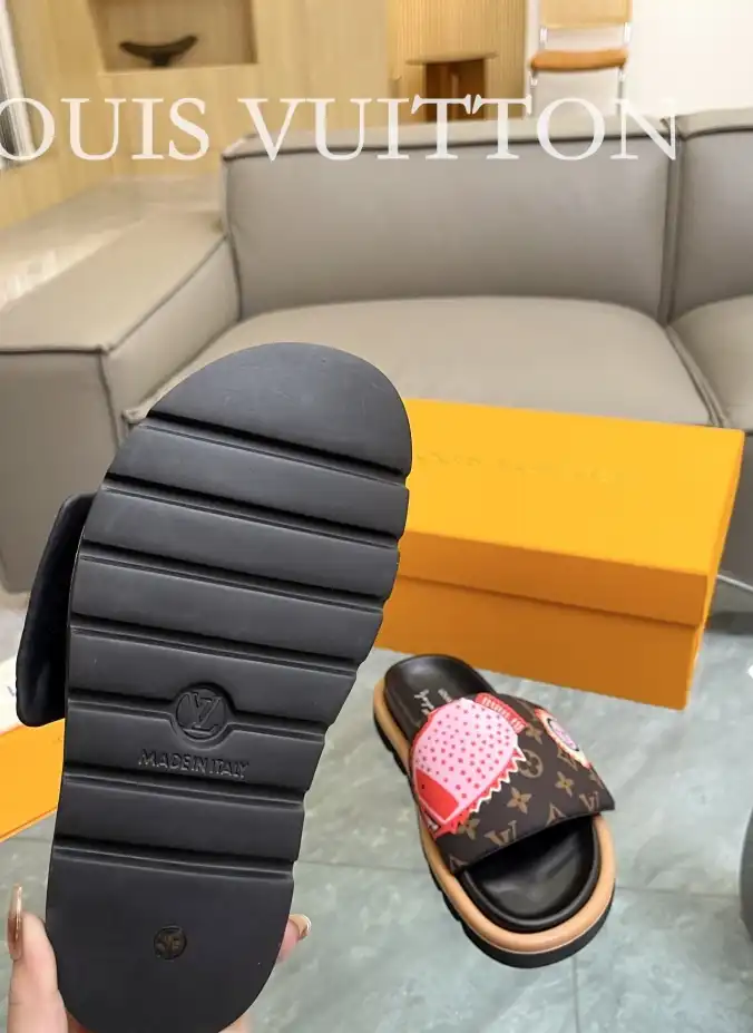 hype LV Slippers