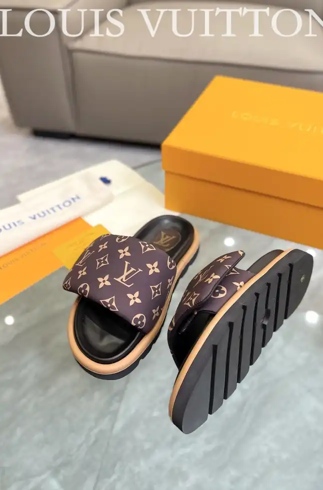 hype LV Slippers