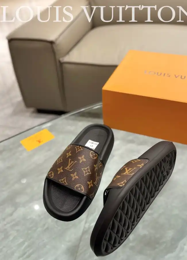 hype LV Slippers