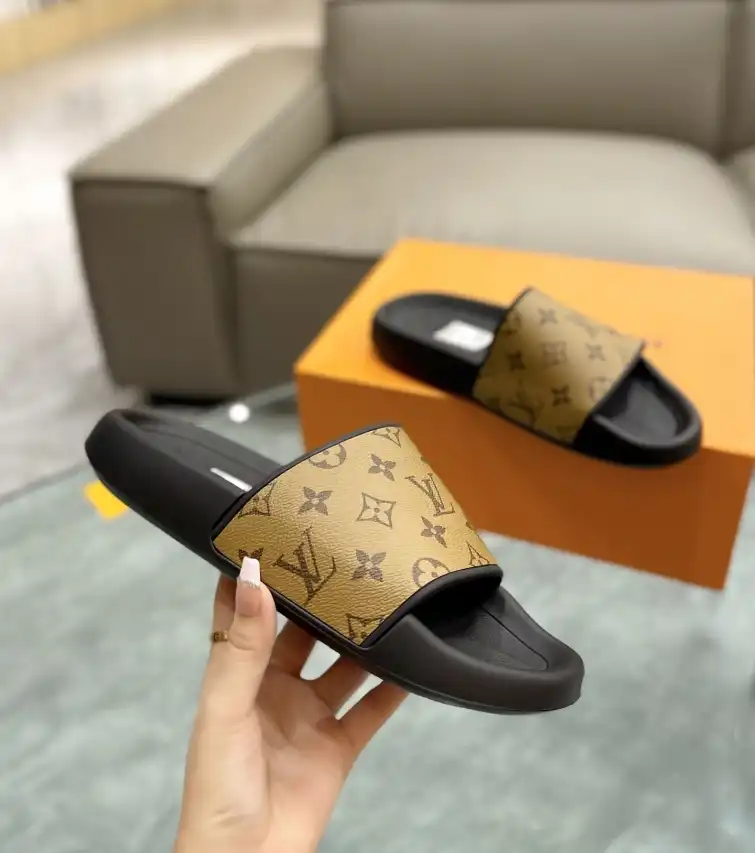 hype LV Slippers