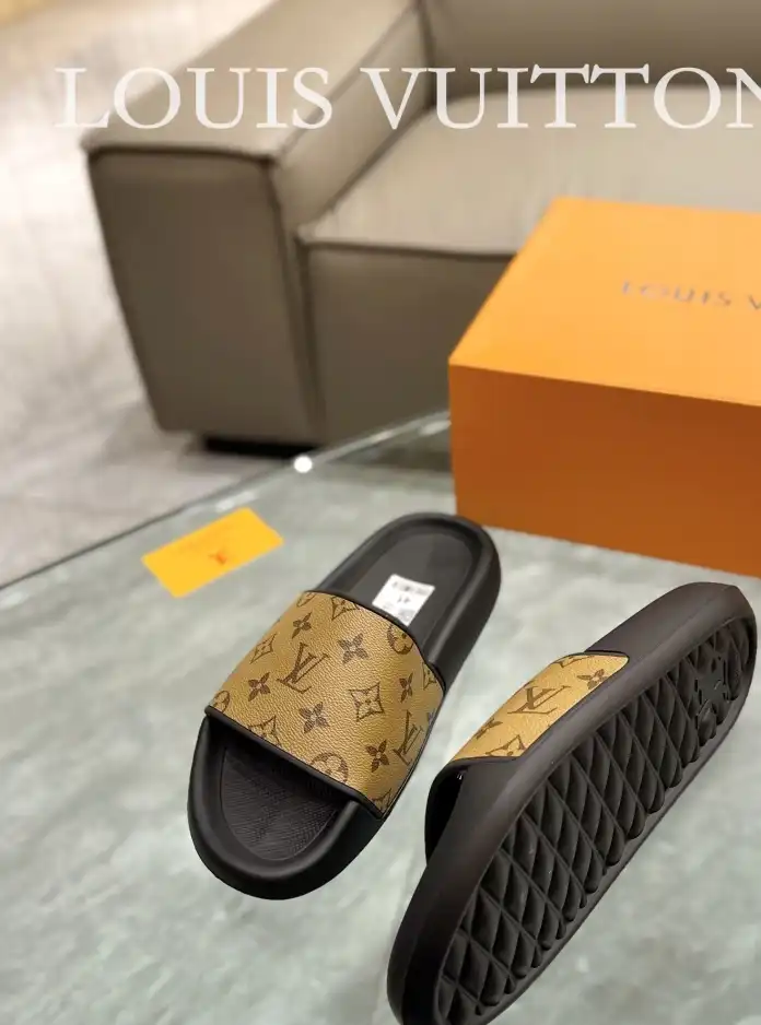 hype LV Slippers