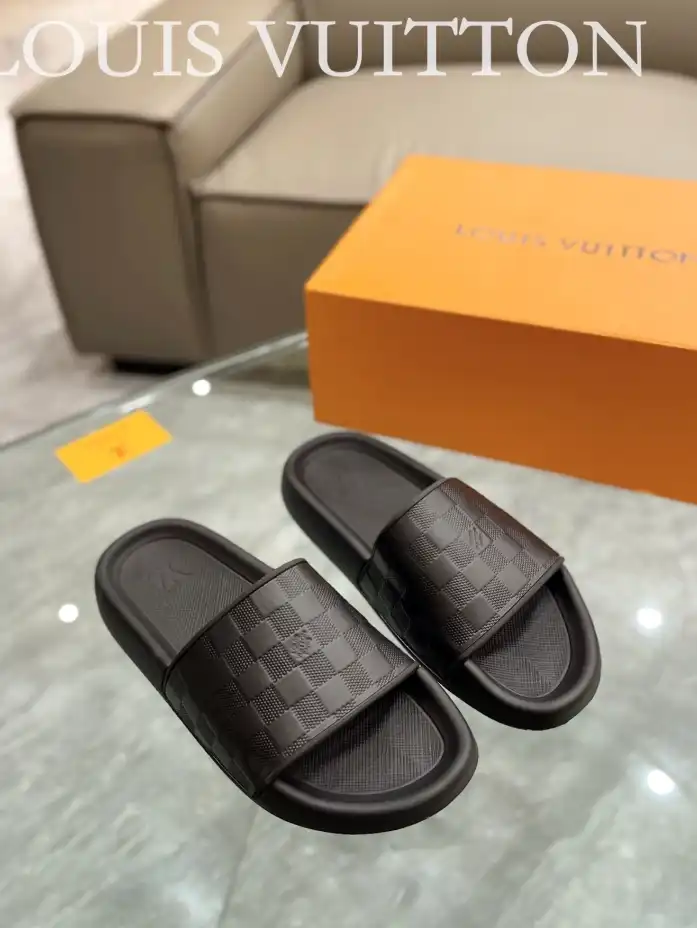 hype LV Slippers