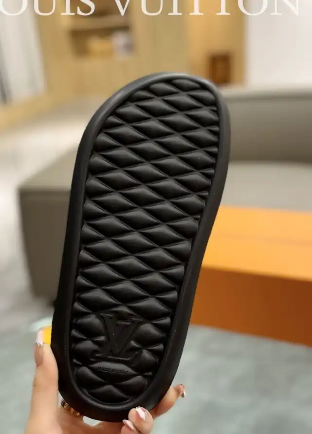 hype LV Slippers