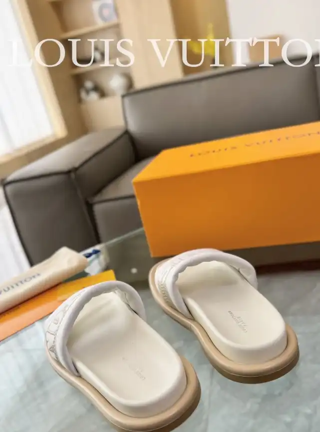 hype LV Slippers