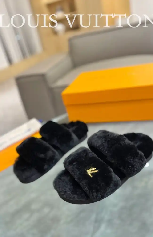 hype LV Slippers