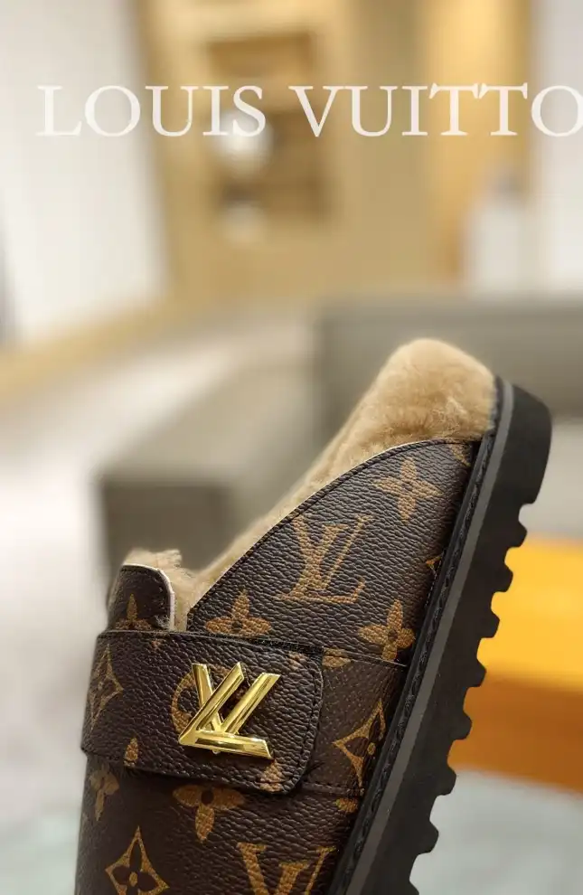 hype LV Slippers