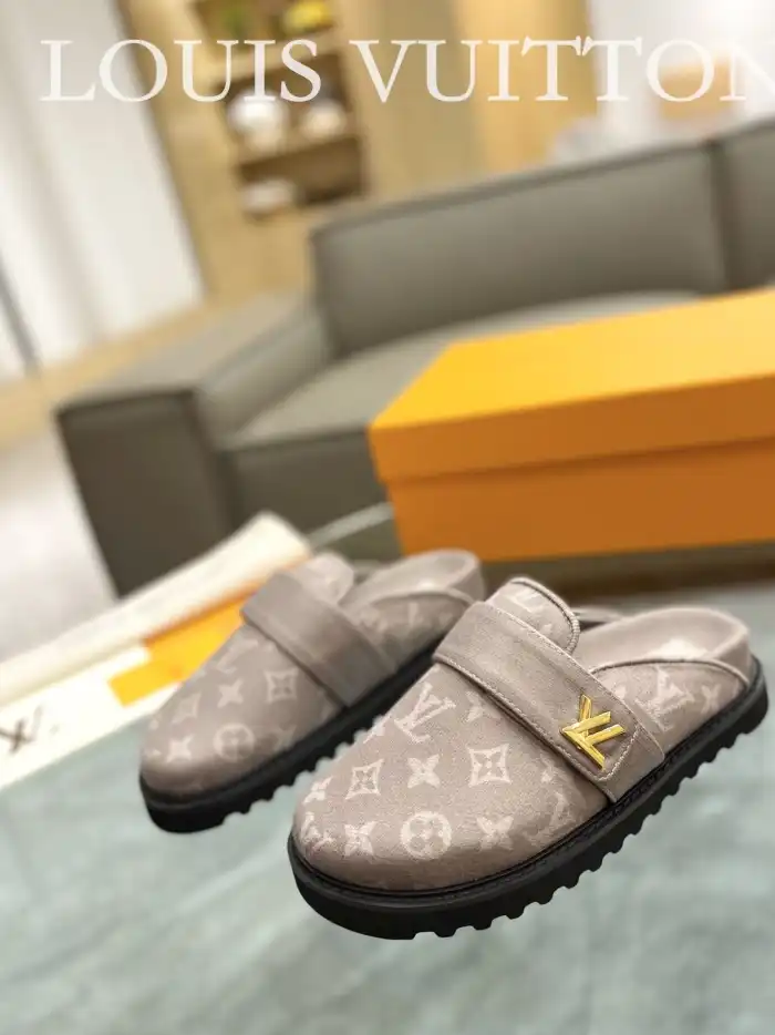 hype LV Slippers