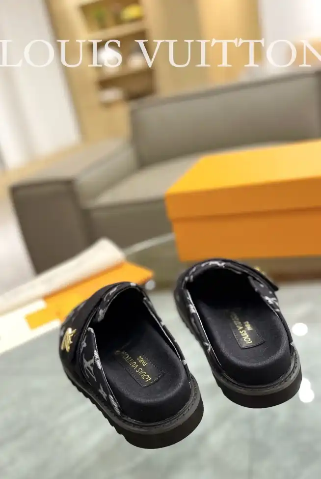 hype LV Slippers