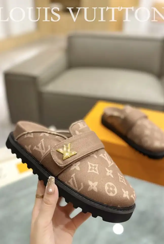 hype LV Slippers