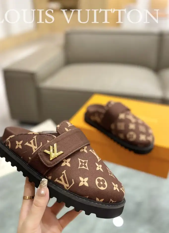 hype LV Slippers