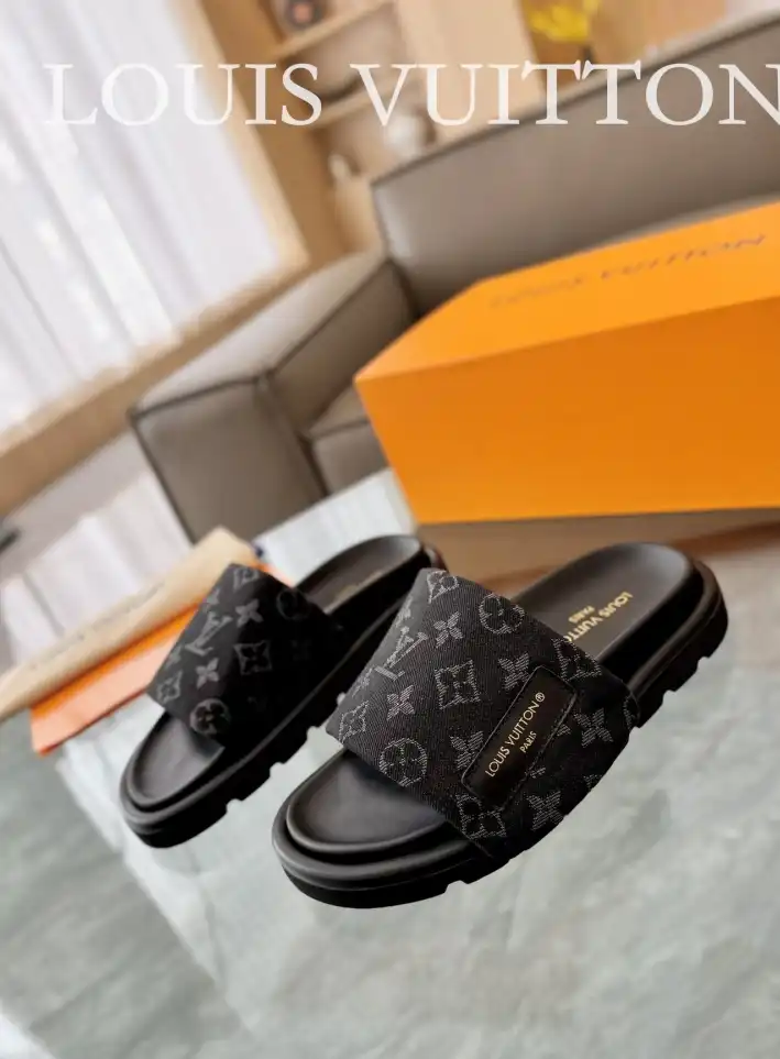 hype LV Slippers