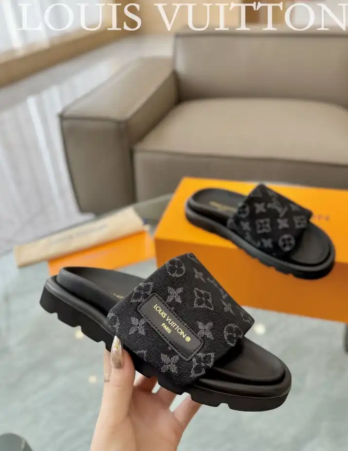 hype LV Slippers