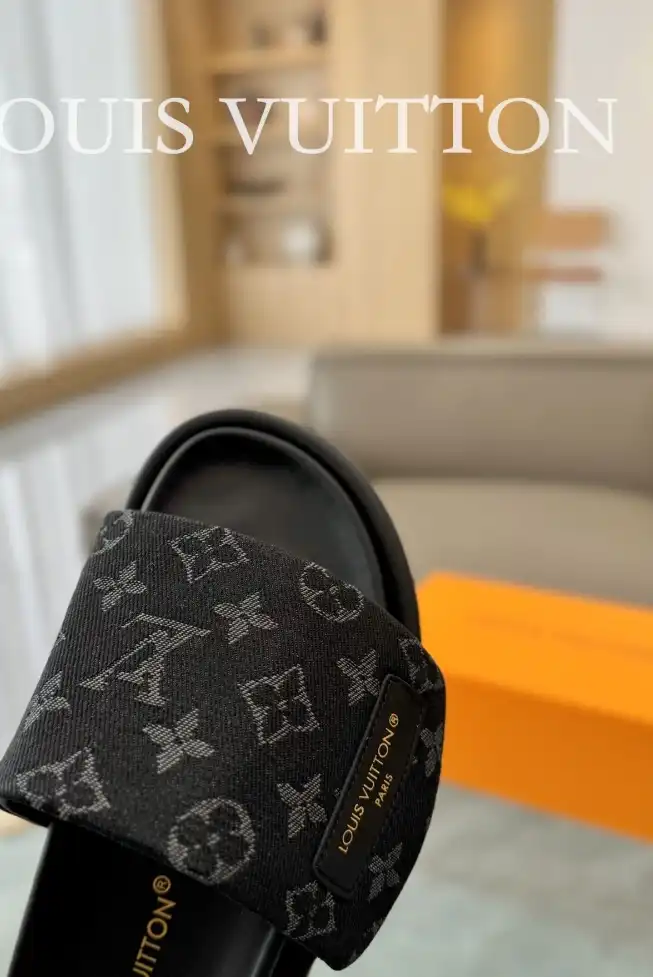 hype LV Slippers