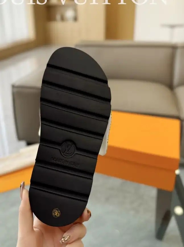 hype LV Slippers