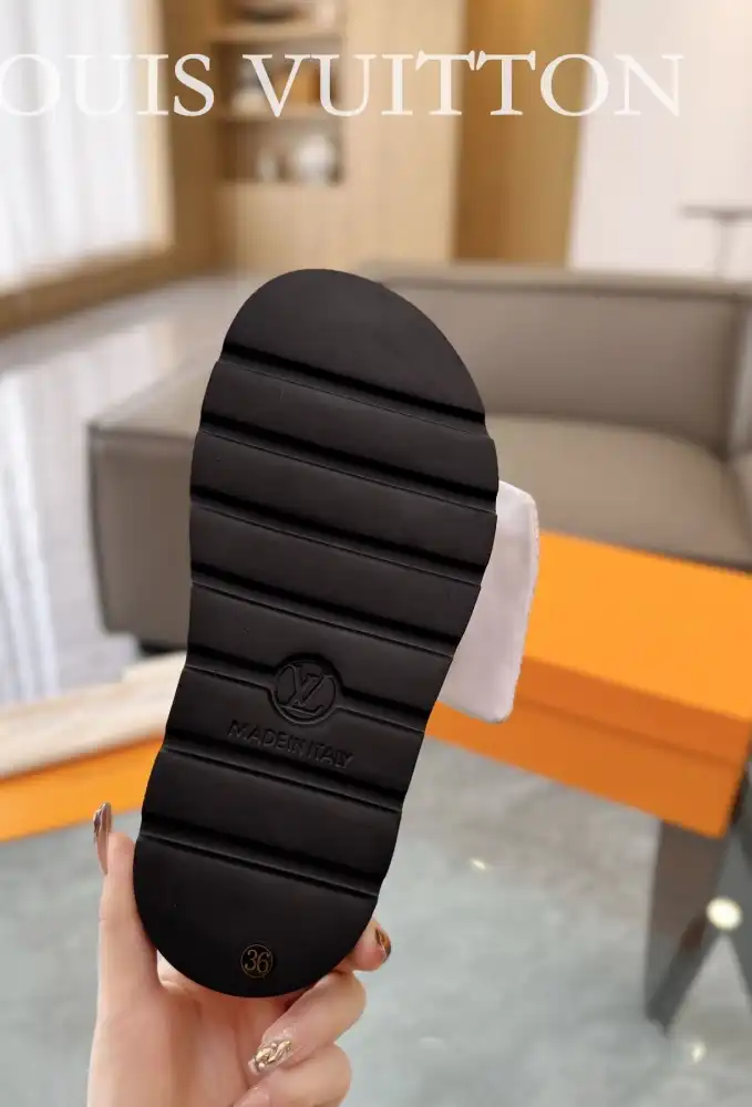 hype LV Slippers