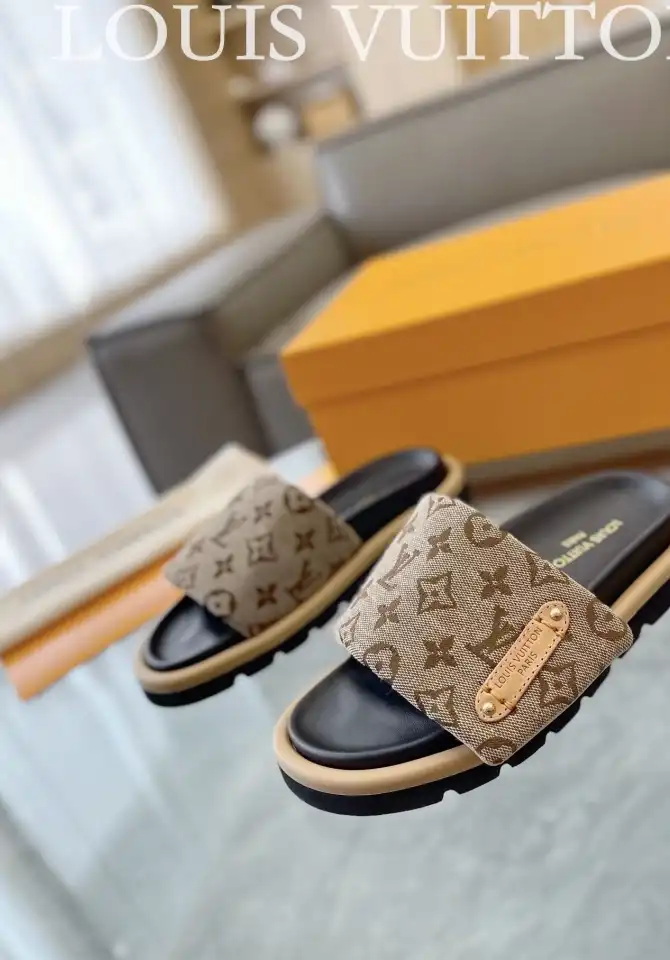 hype LV Slippers