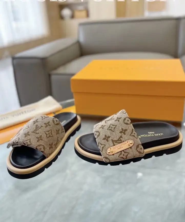 hype LV Slippers