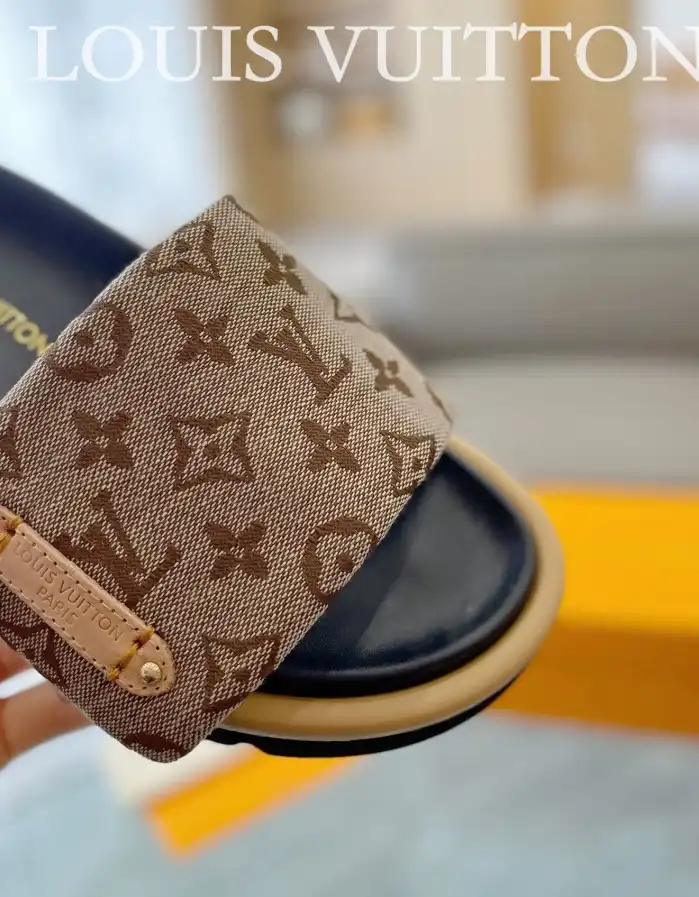 hype LV Slippers