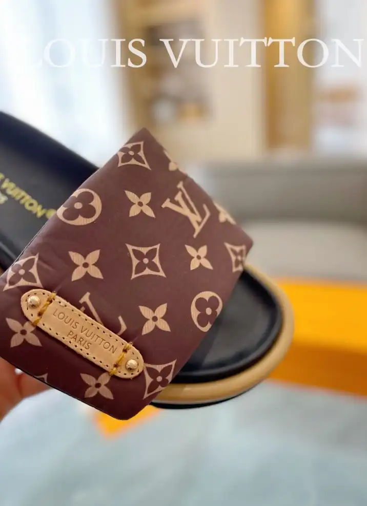 hype LV Slippers