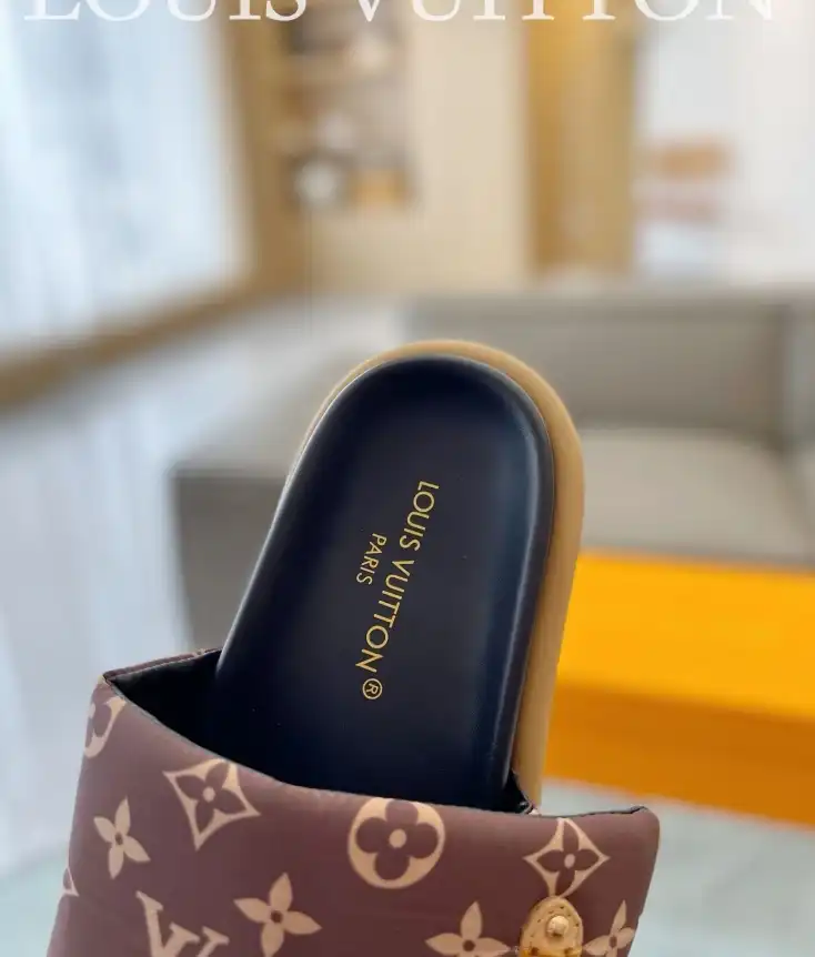 hype LV Slippers