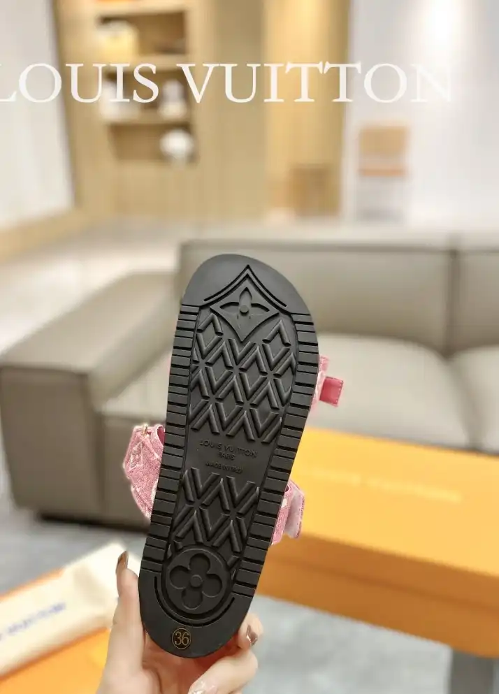 hype LV Slippers