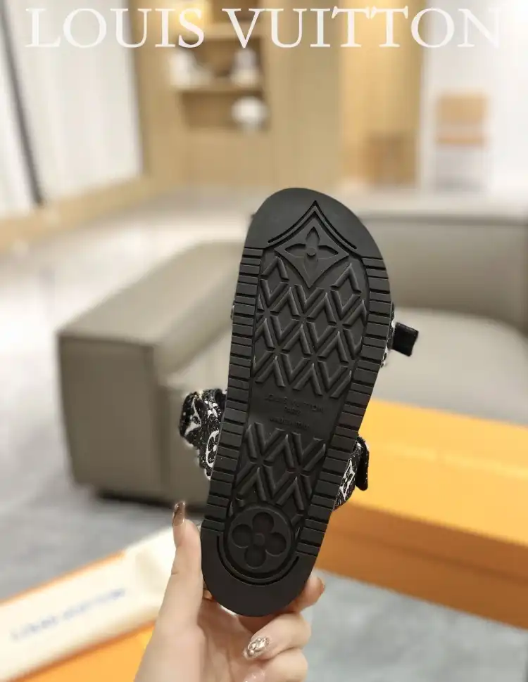 hype LV Slippers