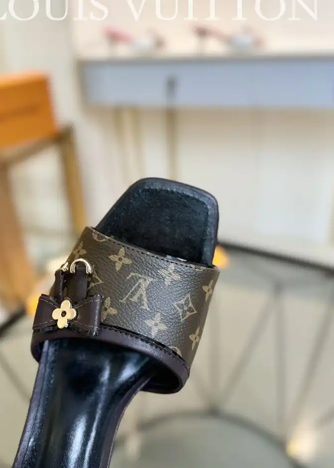 hype LV Slippers