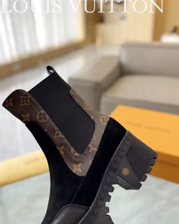 hype LV Boots