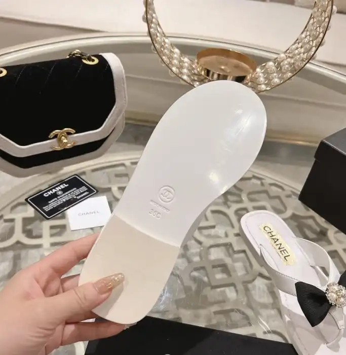 hype Chanel Slippers