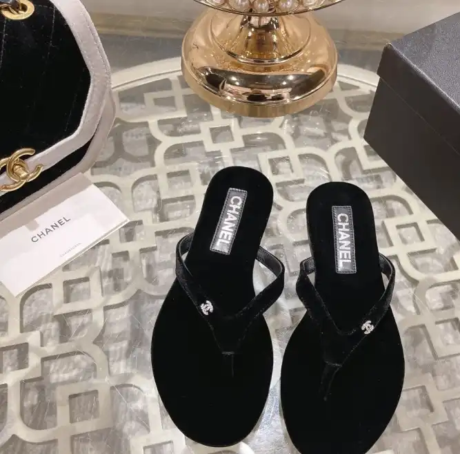 hype Chanel Slippers