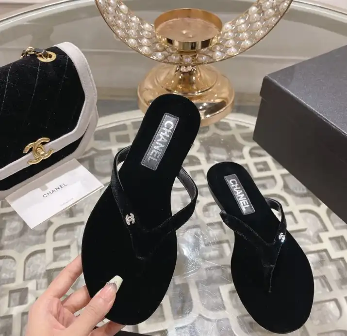 hype Chanel Slippers