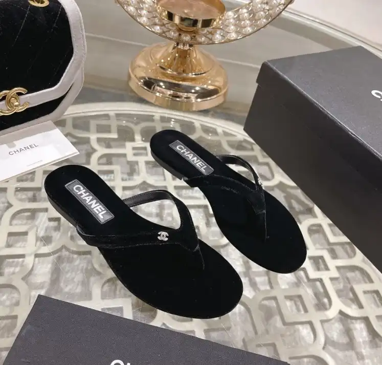 hype Chanel Slippers