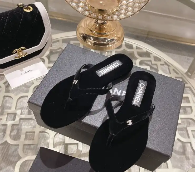 hype Chanel Slippers