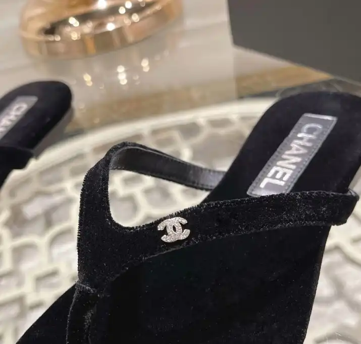 hype Chanel Slippers