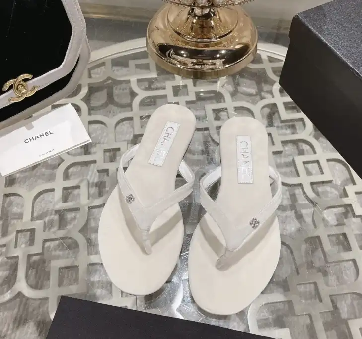 hype Chanel Slippers