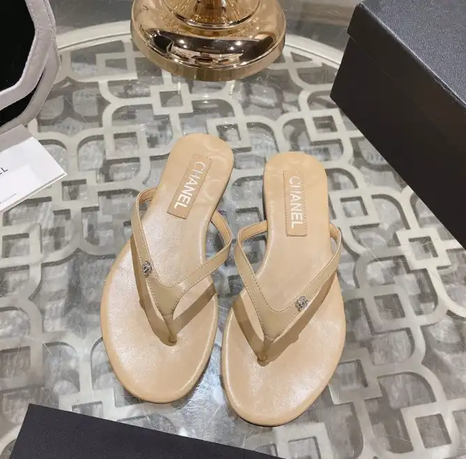 hype Chanel Slippers