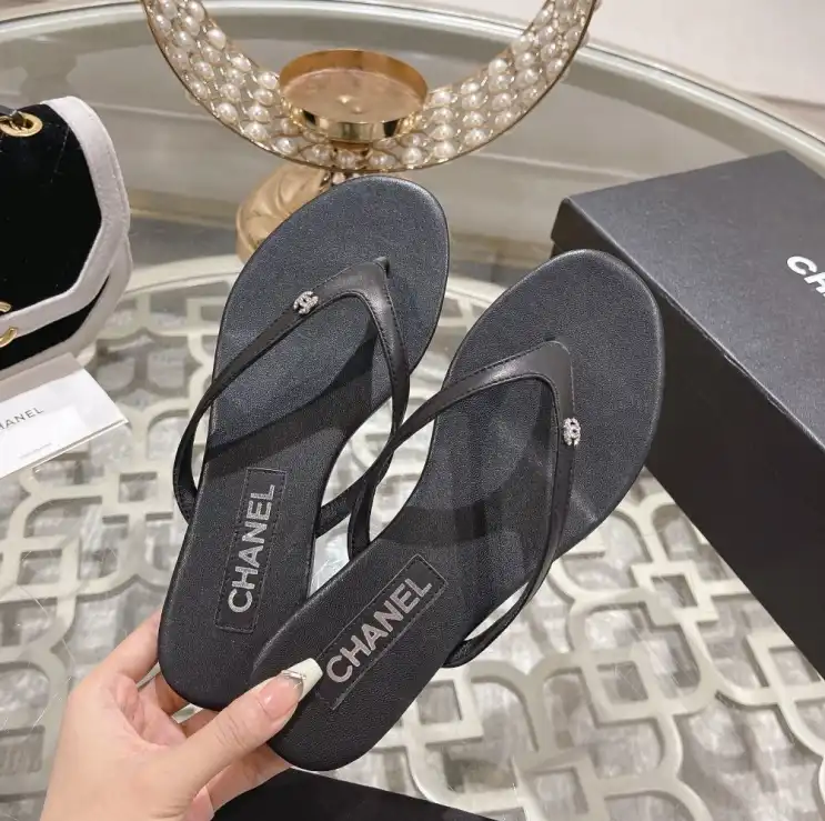 hype Chanel Slippers