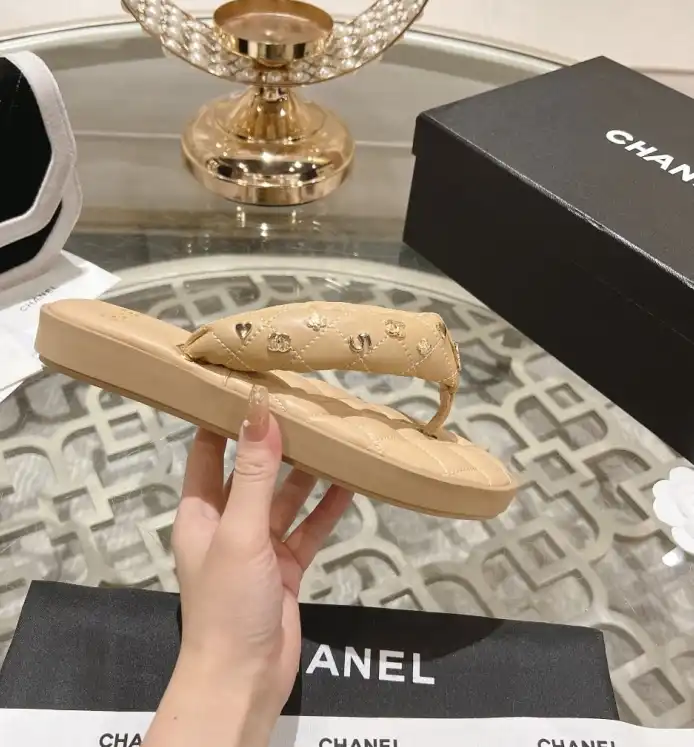 hype Chanel Slippers