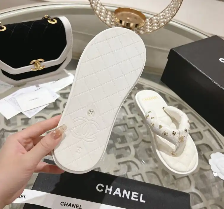 hype Chanel Slippers