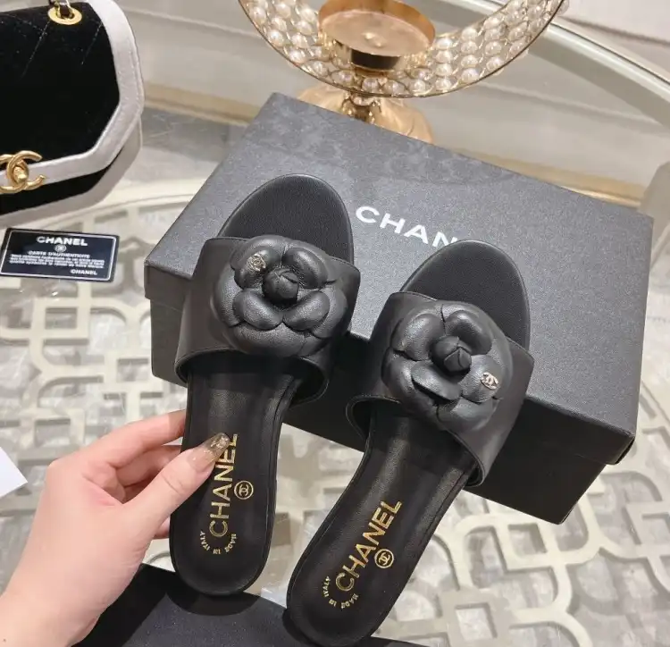 hype Chanel Slippers