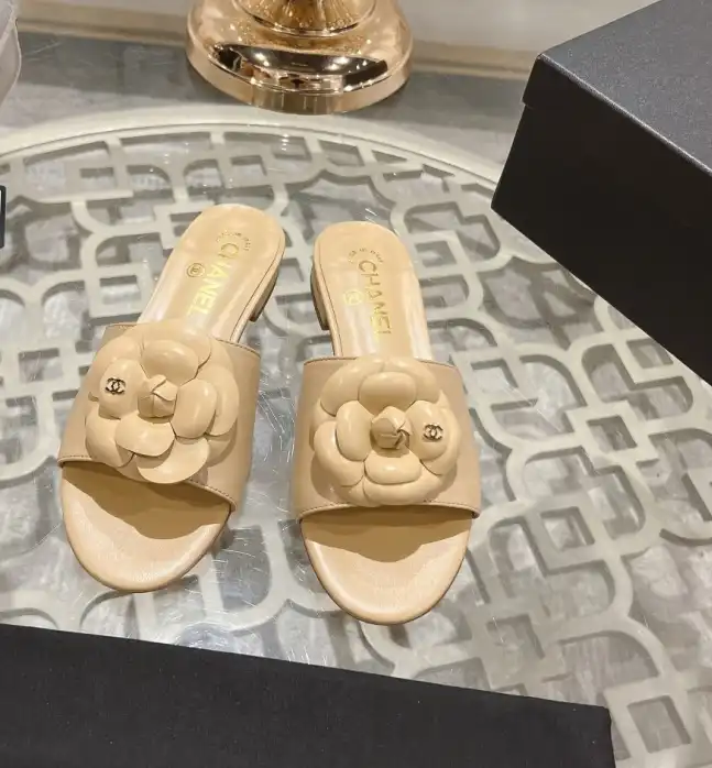 hype Chanel Slippers