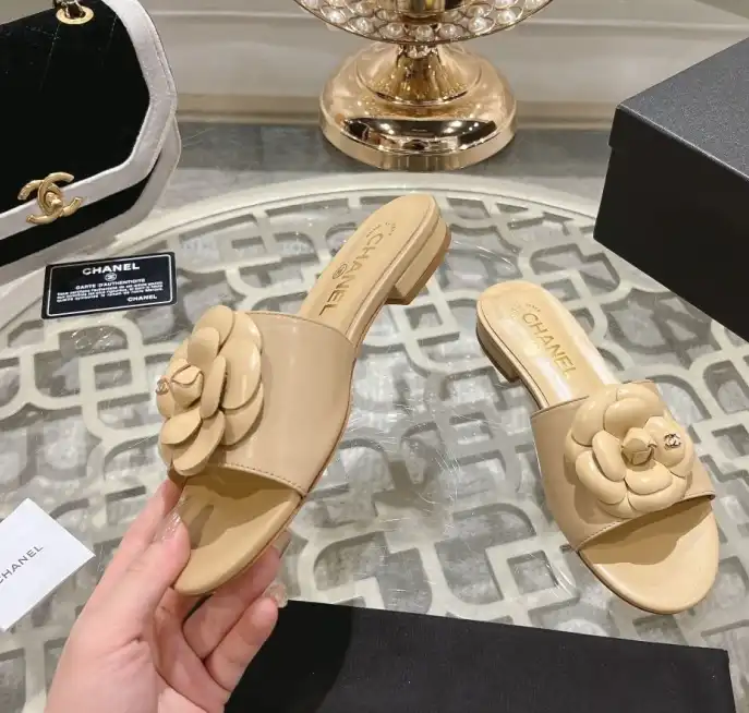 hype Chanel Slippers