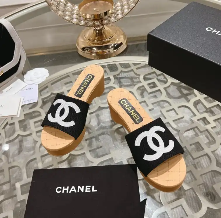 hype Chanel Slippers