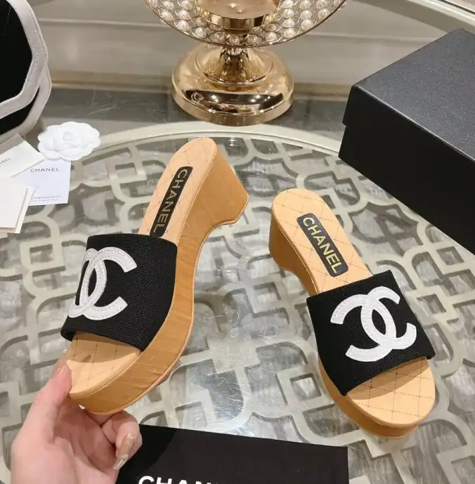 hype Chanel Slippers