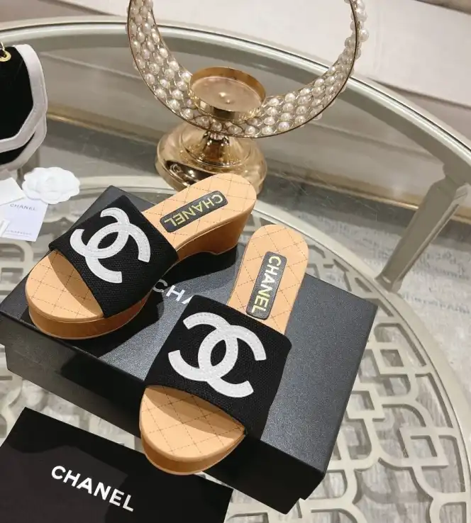 hype Chanel Slippers