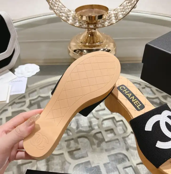 hype Chanel Slippers